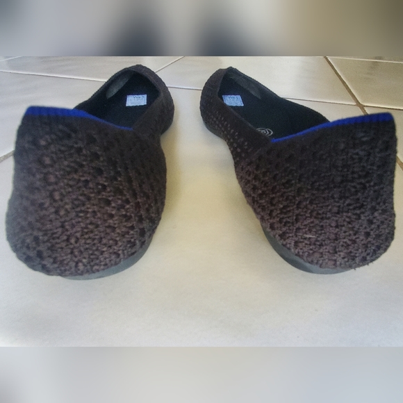 Rothy's Women's Rothy's Black Solid Pointed-Toe Flats - 6.5 - Picture 7 of 10